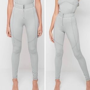 Maniere De Voir High Waisted Leggings in Iced Gray